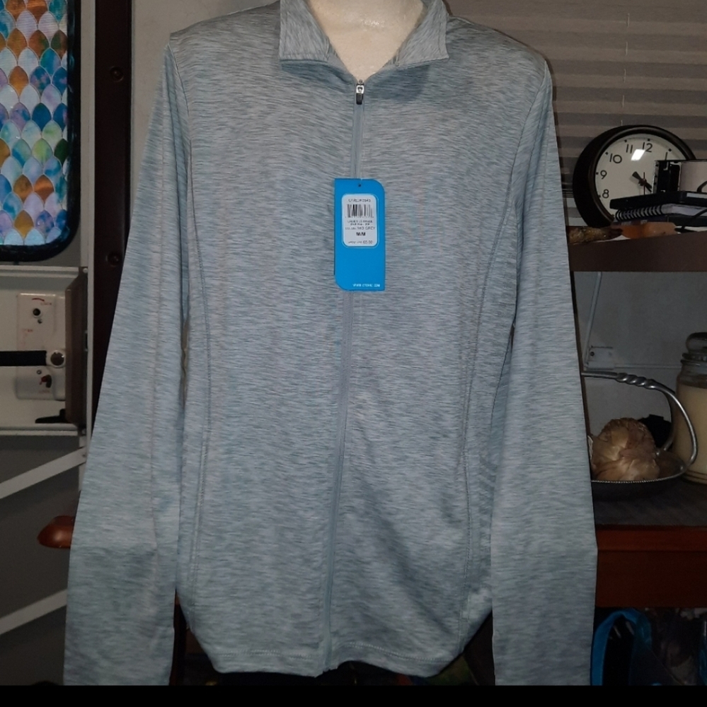 *4 for $28* *NWT* etonic  tennis shirt